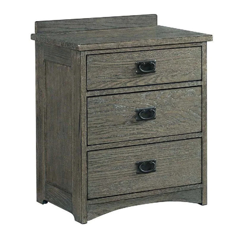 Oak Park 3 Drawer Nightstand