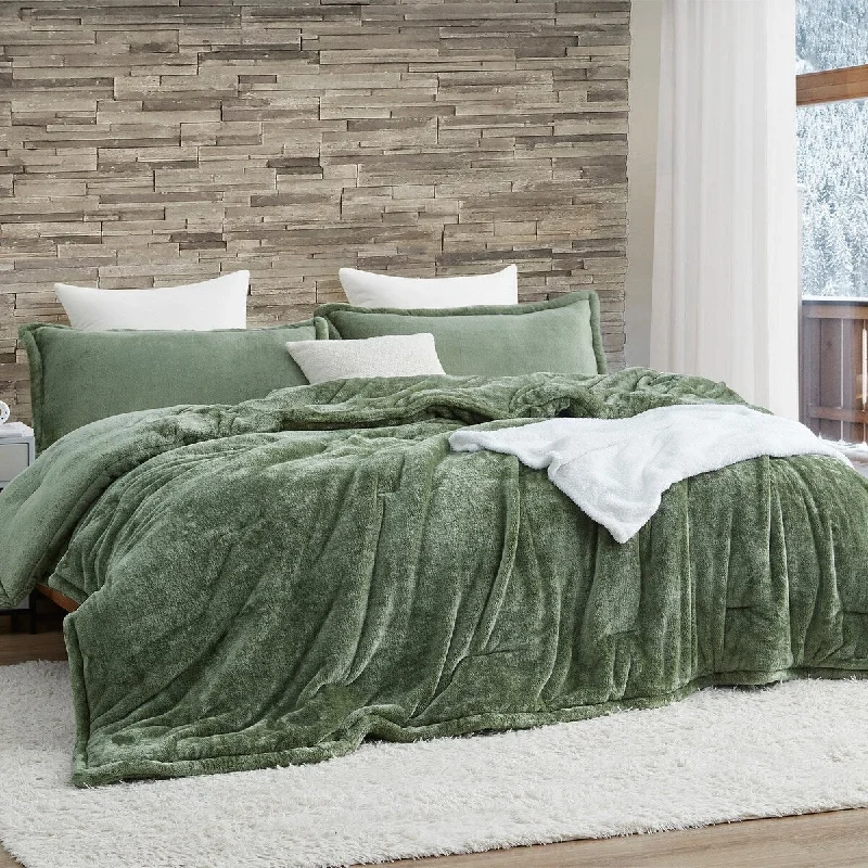 Softer than Soft® - Coma Inducer® Oversized Comforter Set - Double Plush Montana Green